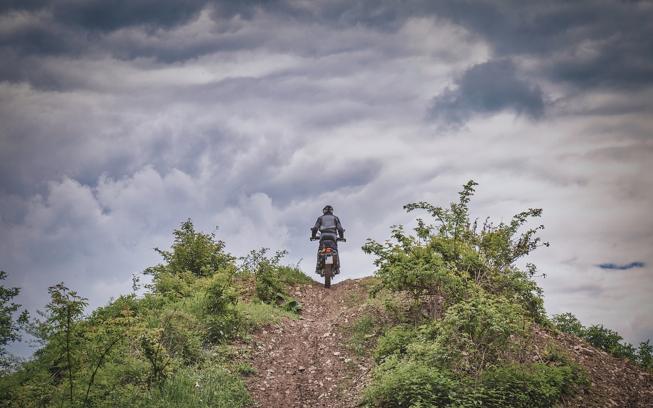 Illustration KTM au centre d’un scandale de débridage massif de motos enduro